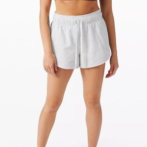 Inner glow high rise short 3”